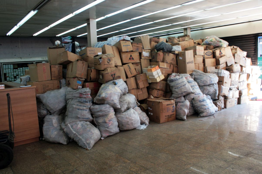 descarte de lixo de condomínio de escritórios