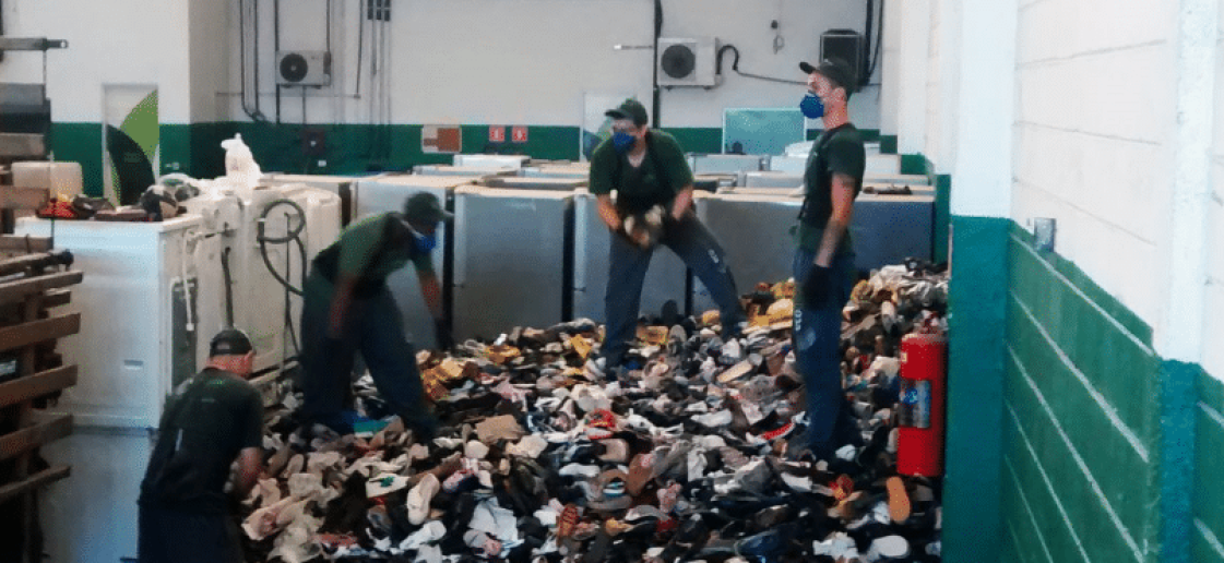 descarte de resíduo editorial