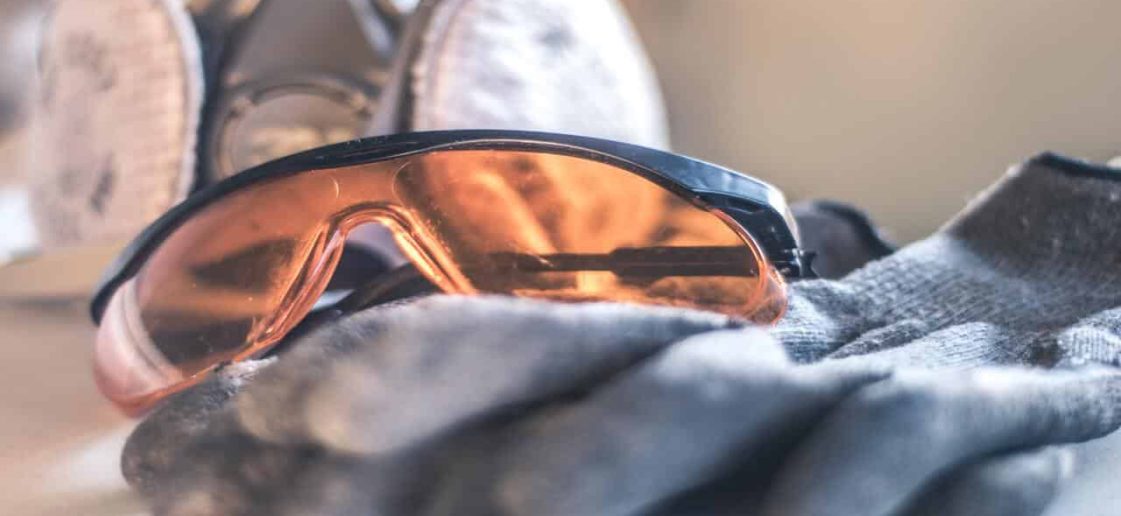 Descarte de uniformes e epis